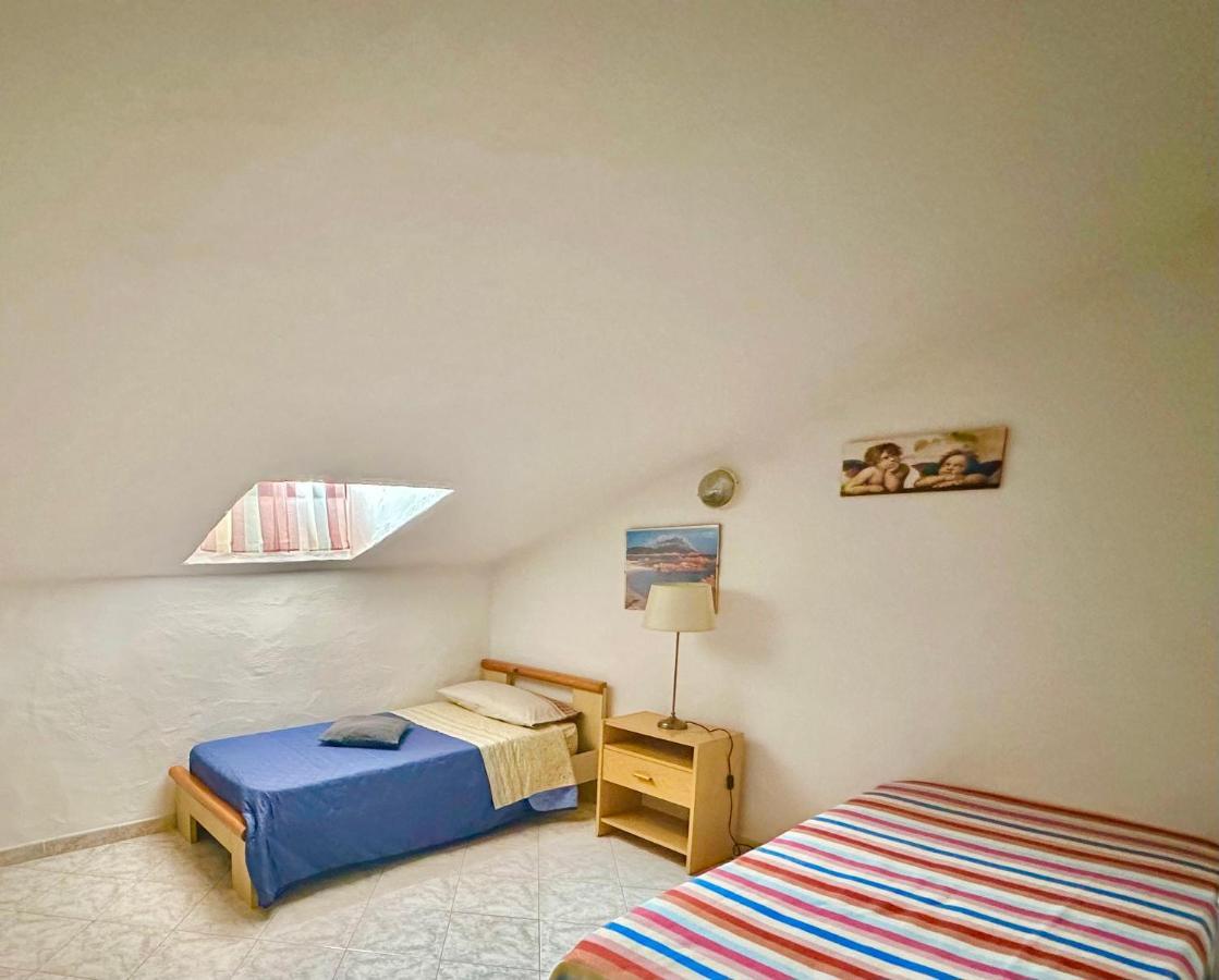 The Quiet Mansard Apartment Olbia Bagian luar foto